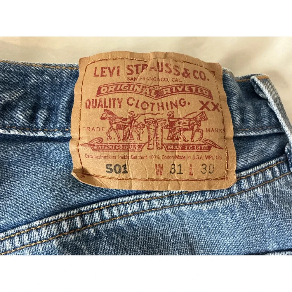 Levi's 501 Button Fly Jeans Women's W31 L30 Medium Wash‎ Straight Leg Denim - Picture 4 of 6